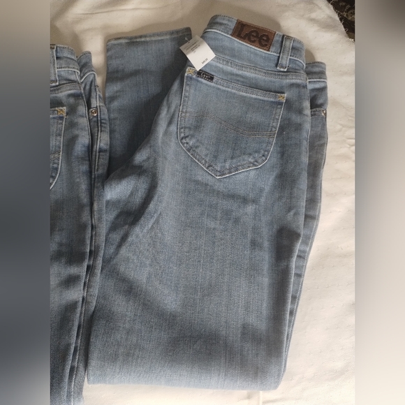 3 NWT Lee Women's Legendary Skinny Blue Jeans 28x28 - Picture 6 of 16
